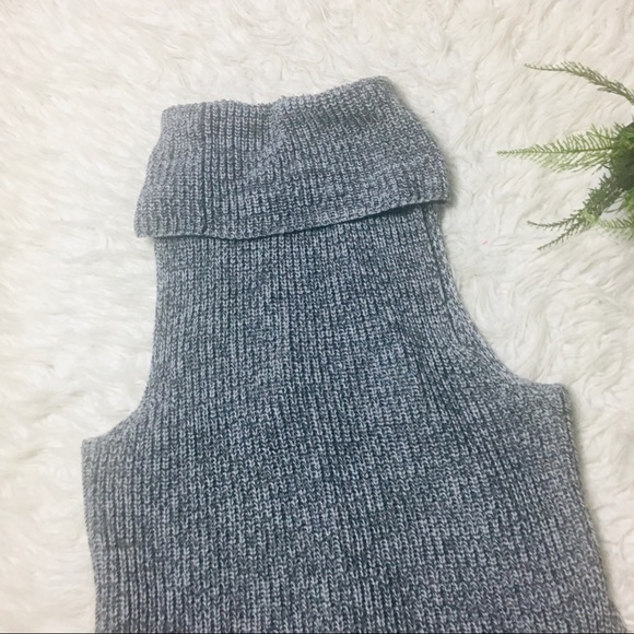 Charlotte Russe Sleeveless High Low  Turtleneck Knit Sweater Gray Size Small - Picture 9 of 14